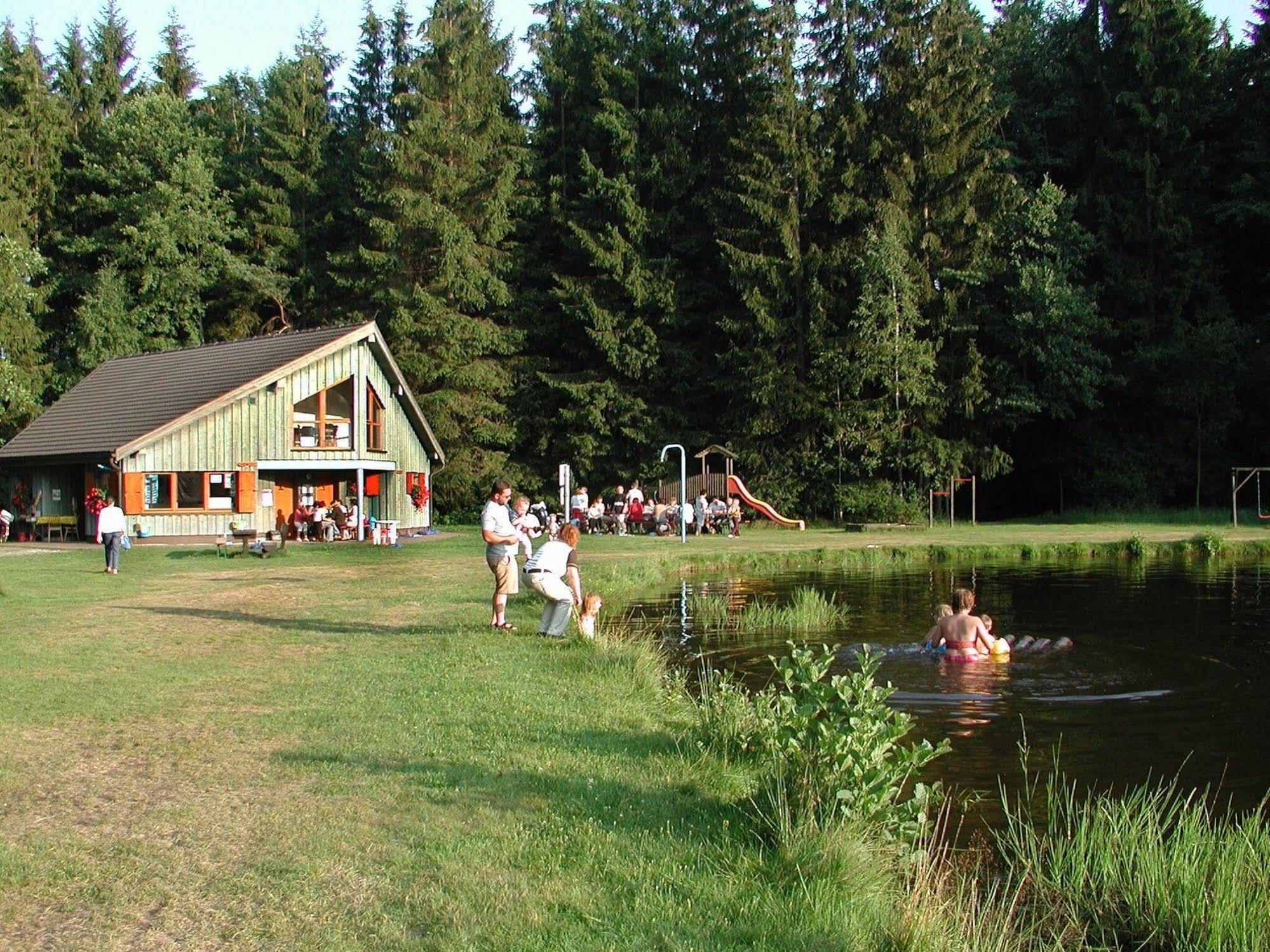 Antjes Schmankerlhotel Und Restaurant Tröstau Zewnętrze zdjęcie