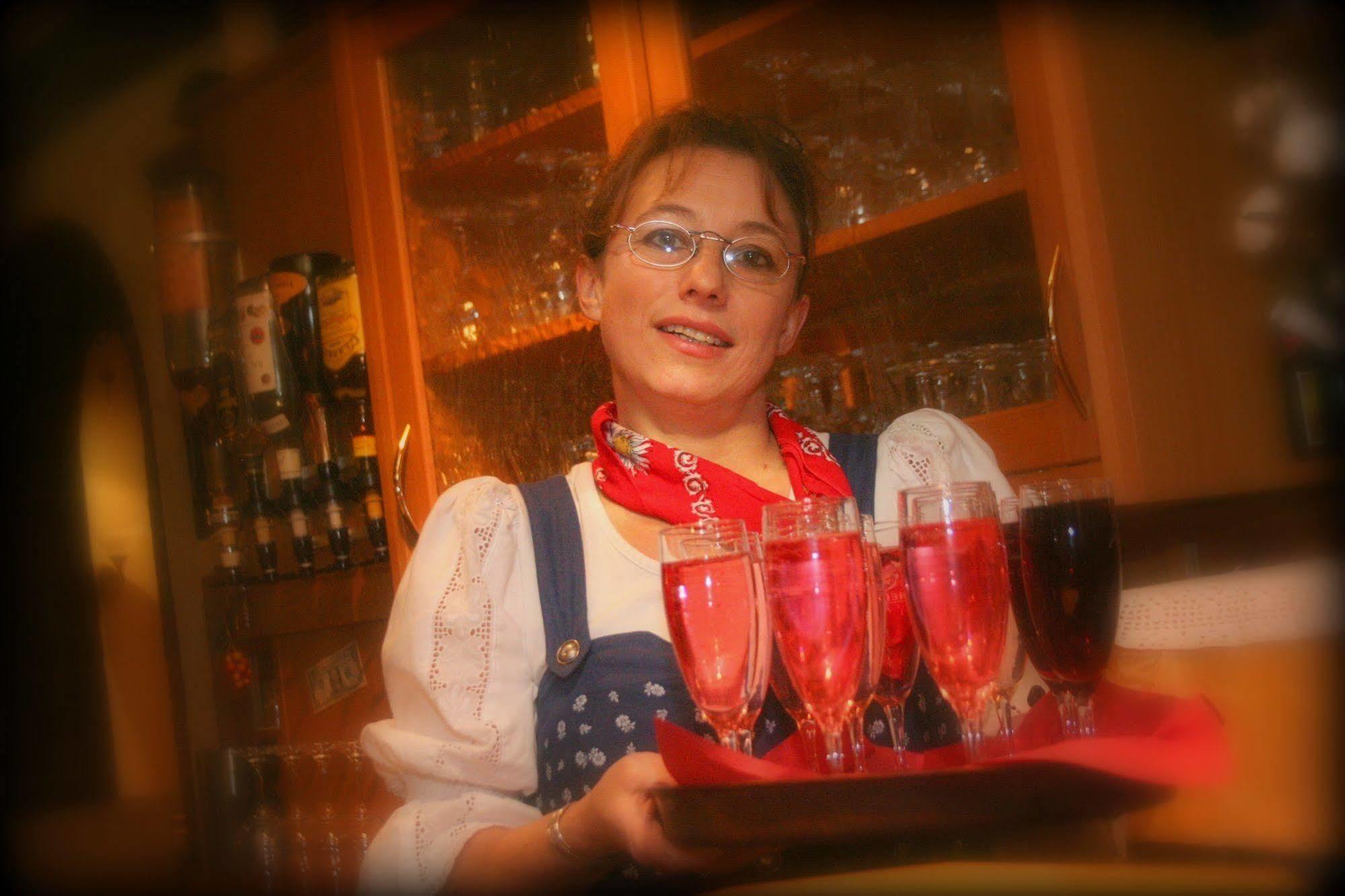 Antjes Schmankerlhotel Und Restaurant Tröstau Zewnętrze zdjęcie
